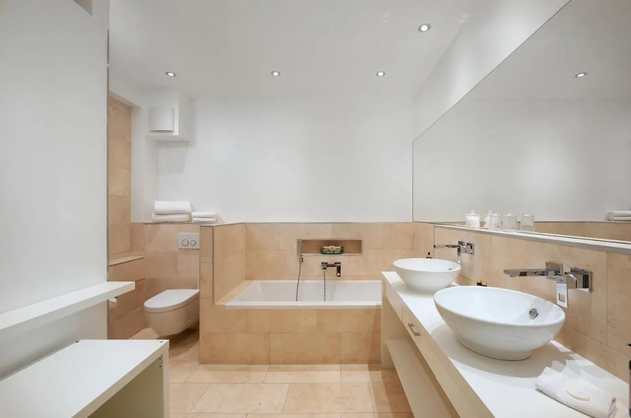 35Qm Deluxe Apartment Suites Im Stil Design Hotel Vosteen Naehe Der Kaiserburg Nürnberg Tyskland
